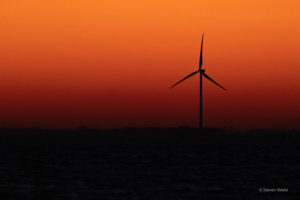 Windmolen in zonsondergang